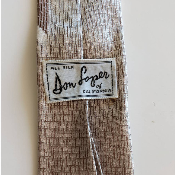 Vintage 70's Silk Skinny Tie by Don Loper California, Brown Beige Abstract Print - Picture 10 of 10